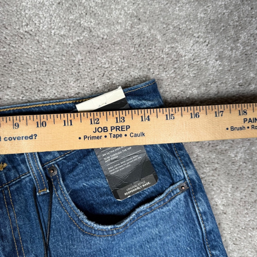 Levis 70s High Flare Jeans Blue‎ Denim Distressed Raw Hem Women's 30x32 NEW - Picture 6 of 12